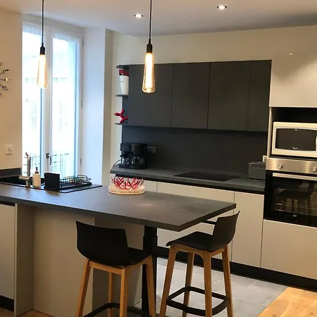 Apartamento T2 40 M2 L'europe Béatrice Centre-ville 1 Parking *