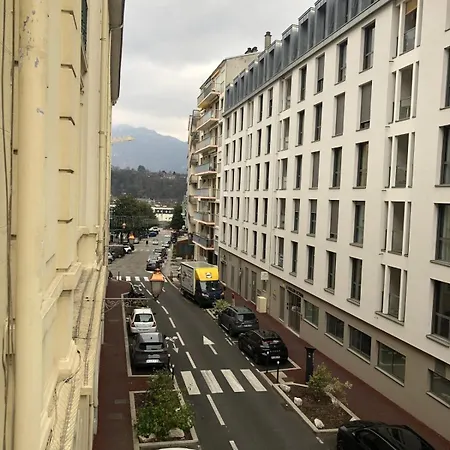 T2 40 M2 L'europe Beatrice Centre-ville 1 Parking アパート