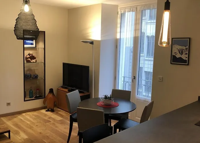 T2 40 M2 L'europe Beatrice Centre-ville 1 Parking エクスレバン