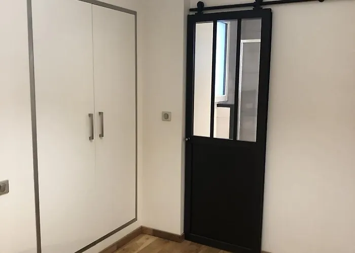 T2 40 M2 L'europe Beatrice Centre-ville 1 Parking アパート